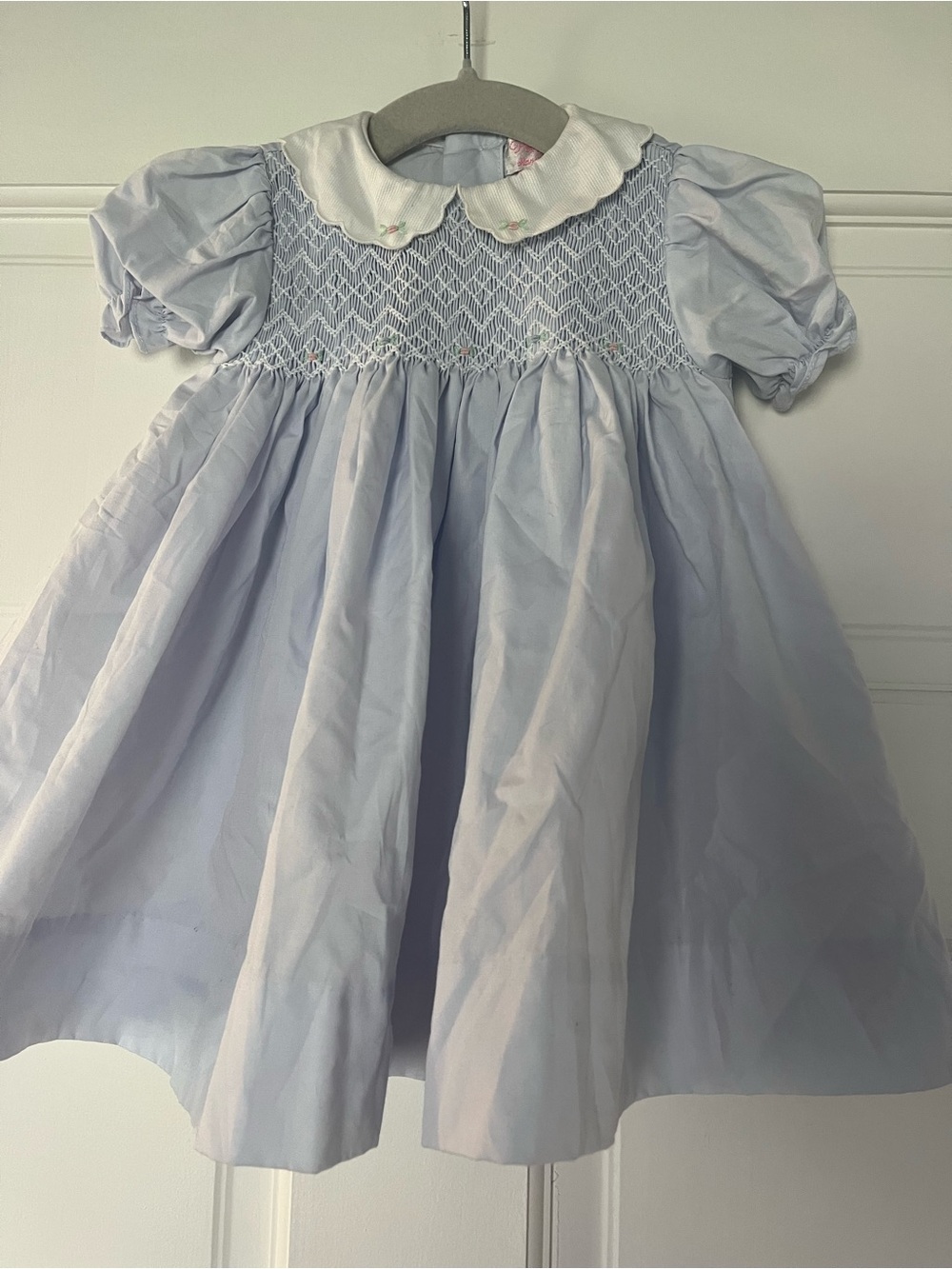 Light Blue Hand Smocked Peter Pan Collar Dress & bloomers 3-6 months old BNWOT